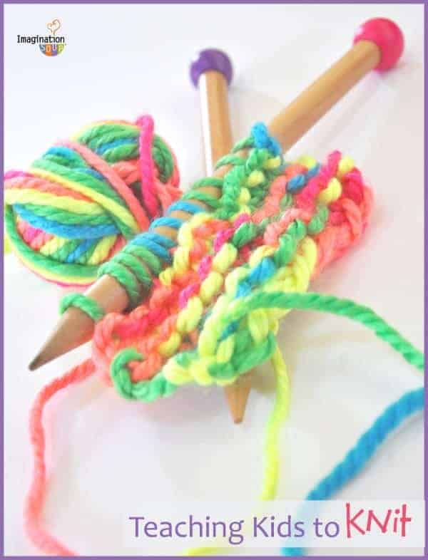 how to teach kids to knit using a simple rhyme