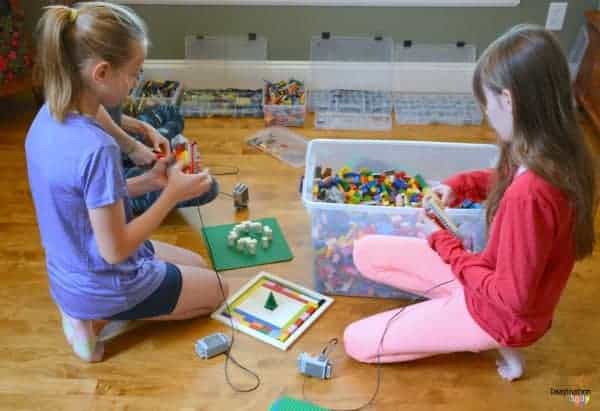 Big Hit For Kids: PlayWell LEGO Engineering Party